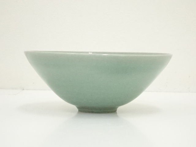 道具 ] - 道具 東谷造 高麗青磁茶碗（共箱） | ネットショップ圭